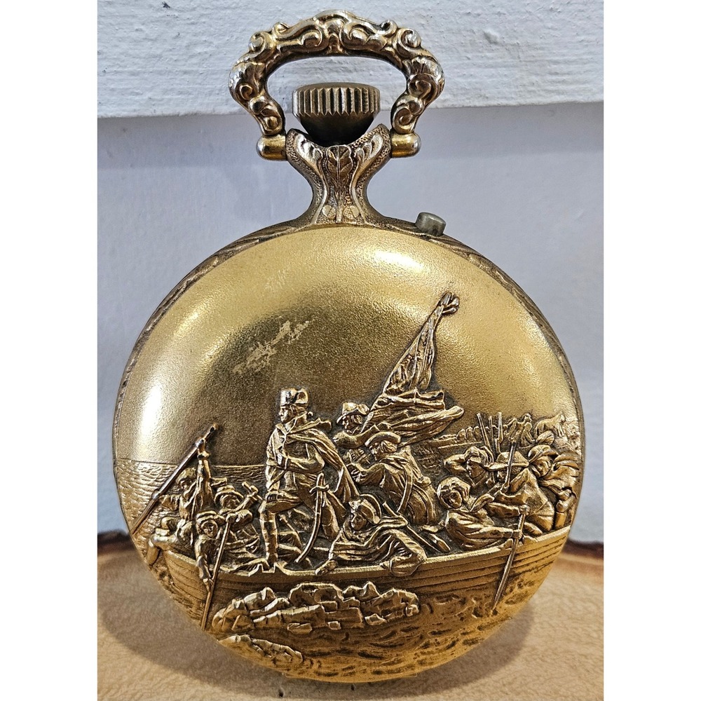 RARE VTG Sears Bicentennial Pocket Watch Washington Crossing Delaware Gold Tone